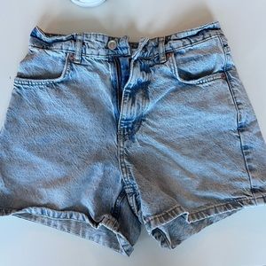 ZARA - 1975 High Waisted Mom Fit Denim Shorts - Size 4